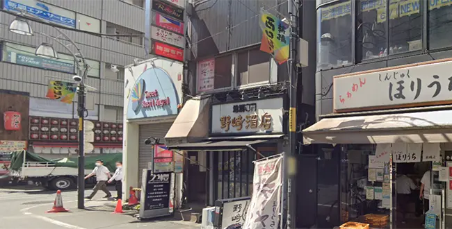 東京都港区のカラオケバー Karaoke Bar La Chika（カラオケバー ラ チーカ）アイキャッチ画像