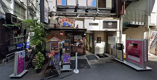 東京都港区のナイトパブ Night Pub La Chika（ナイトパブ ラ チーカ）アイキャッチ画像